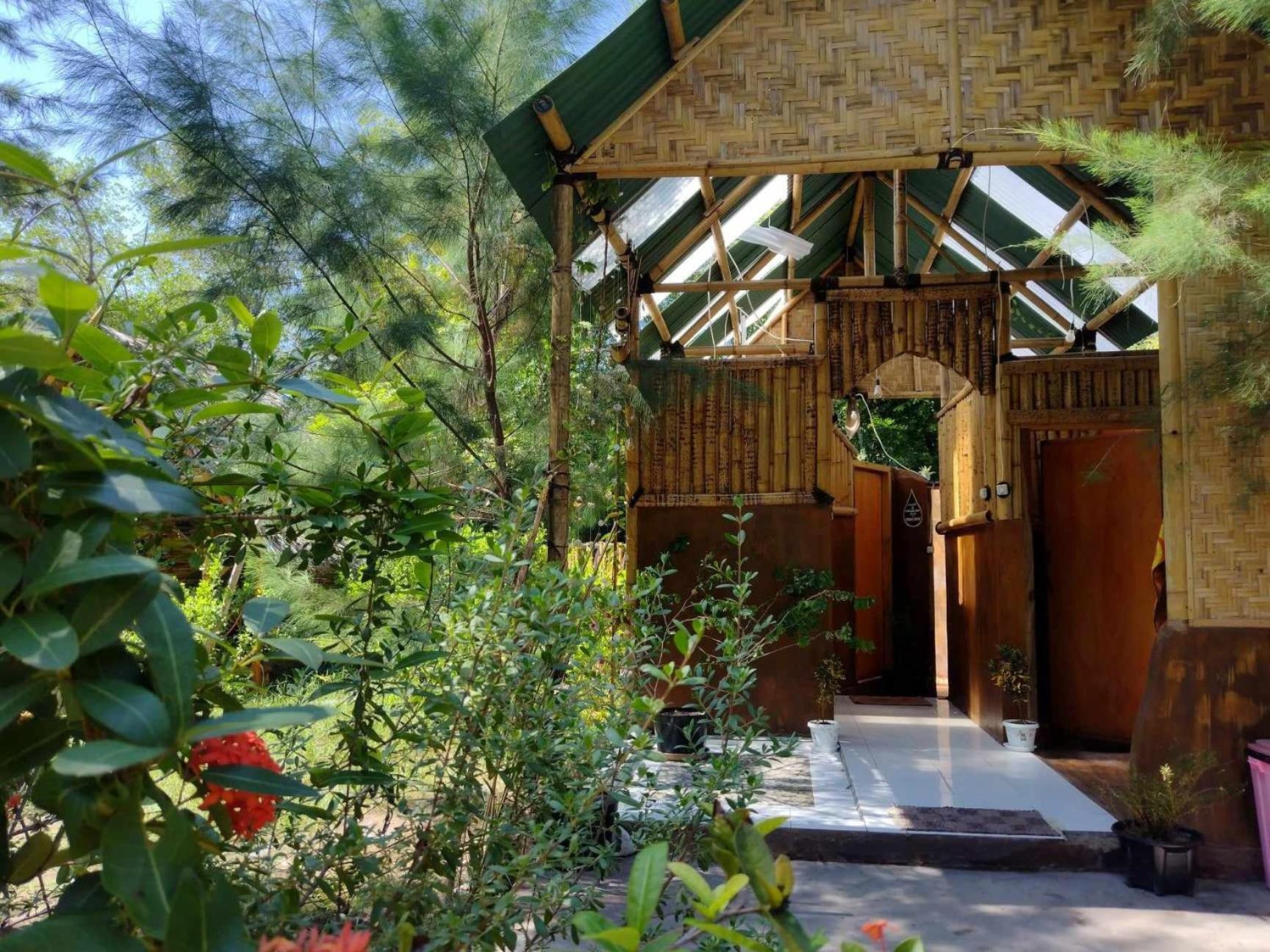 Uncle Hippie'S Dream Hostel Gili Meno Exterior foto