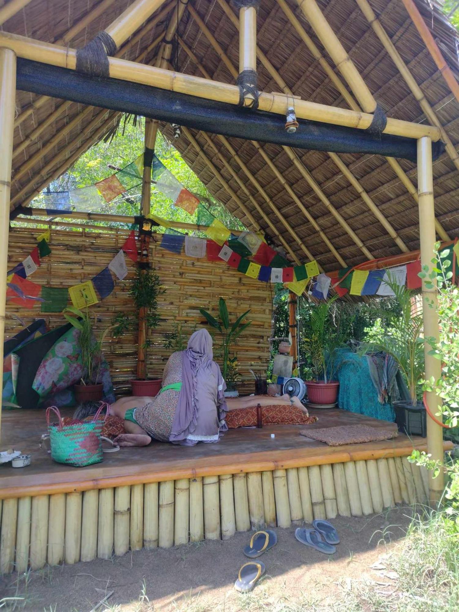 Uncle Hippie'S Dream Hostel Gili Meno Exterior foto